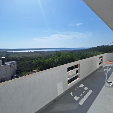 Family Paradise Ražanac Exterior foto